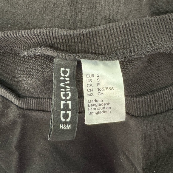 Divided Black 'Manhattan' Crew Neck Oversized Sweater (S) - Picture 7 of 8